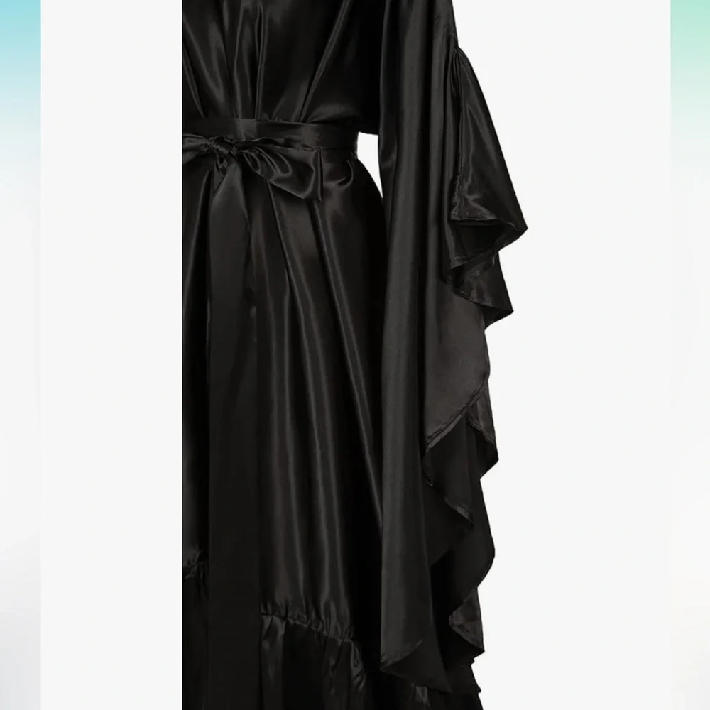 🆕 Black Robe Gown Kimono Sexy Goth Moody Whimsigoth Dark Academia XL NWT NEW